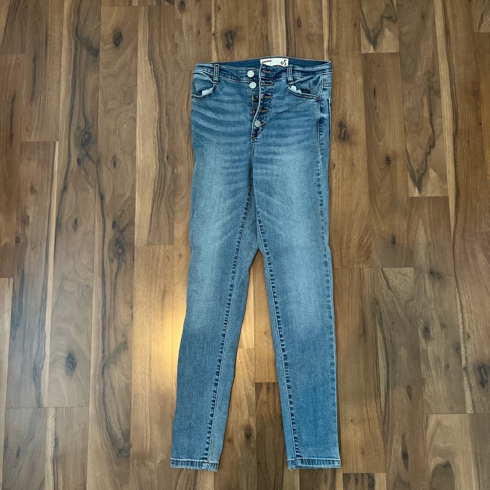 Women’s blue jeans